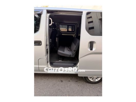Nissan NV Minivan en venta