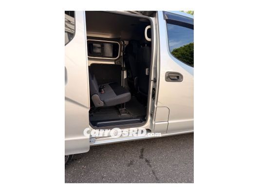 Nissan NV Minivan en venta