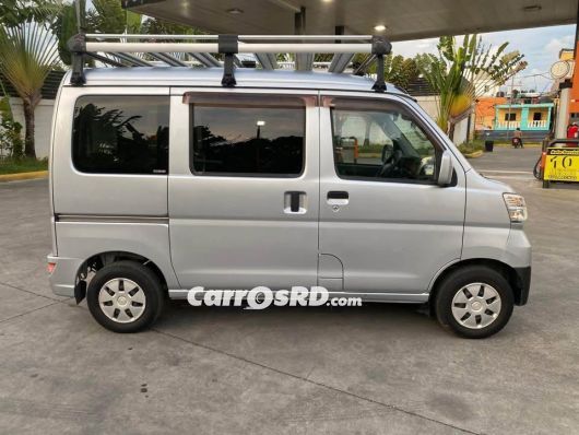Toyota Pixis Minivan en venta