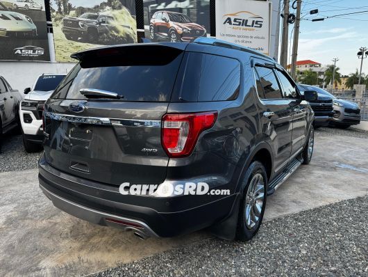 Ford Explorer Jeepeta en venta
