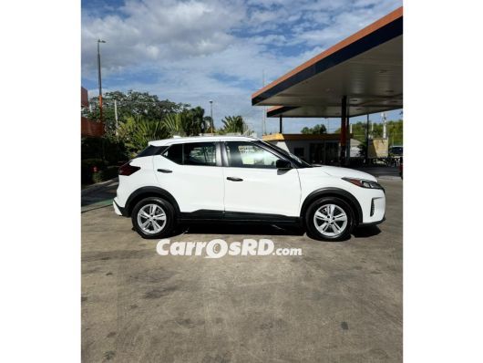 Nissan Kicks Hatchback en venta