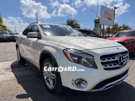 Mercedes-Benz Clase GLA Jeepeta en venta