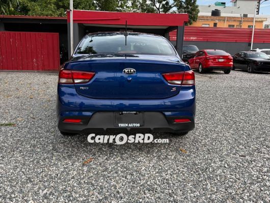 Kia Rio Carros en venta