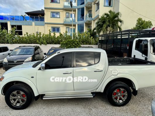 Mitsubishi L200 Camioneta en venta