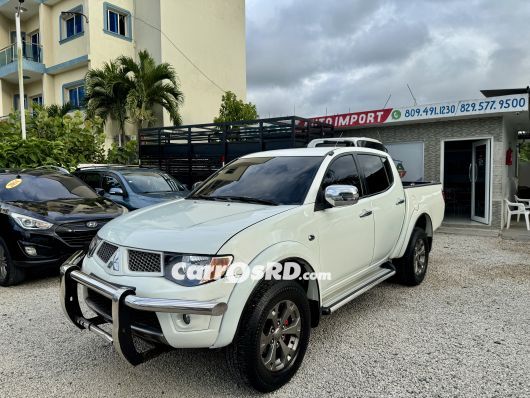 Mitsubishi L200 Camioneta en venta