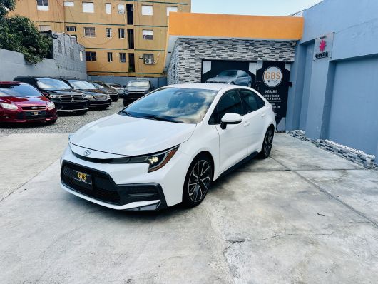 Toyota Corolla SE en venta