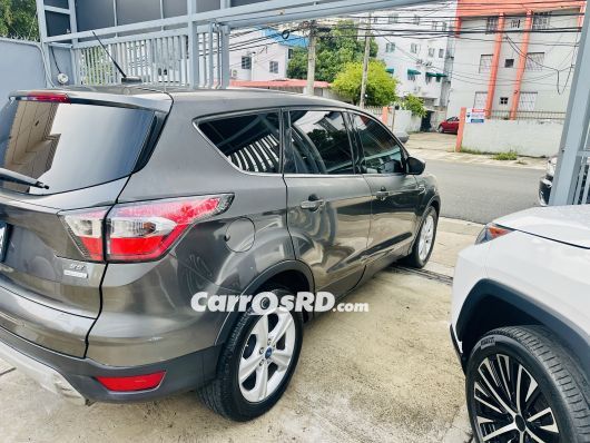 Ford Escape Jeepeta en venta