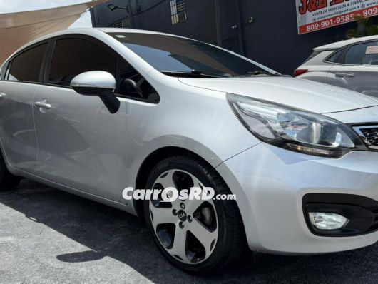 Kia Rio Carros en venta