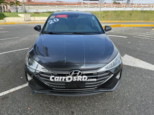 Hyundai Elantra Carros en venta
