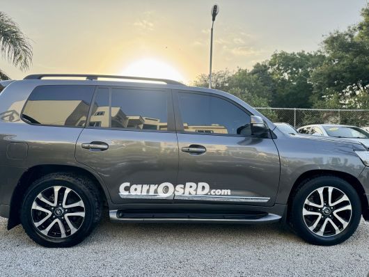 Toyota Land Cruiser Jeepeta en venta