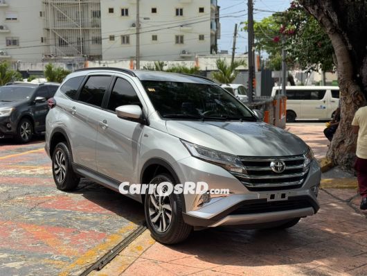 Toyota Rush Jeepeta en venta