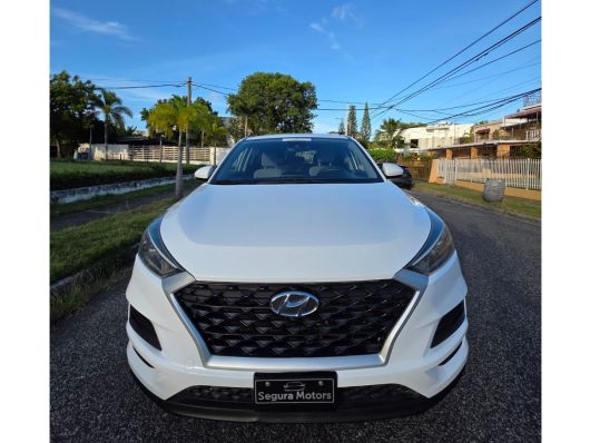 Hyundai Tucson SE