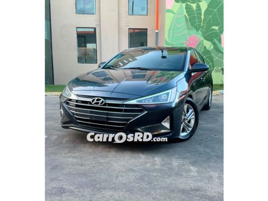 Hyundai Elantra Carros en venta