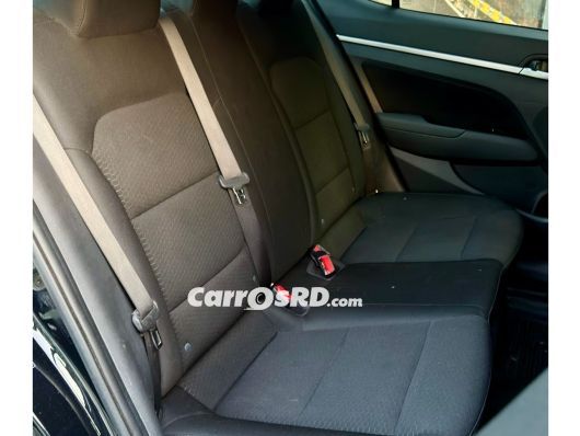 Hyundai Elantra Carros en venta