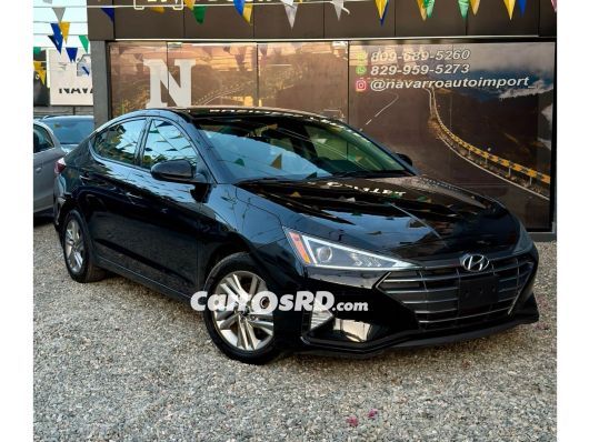 Hyundai Elantra Carros en venta