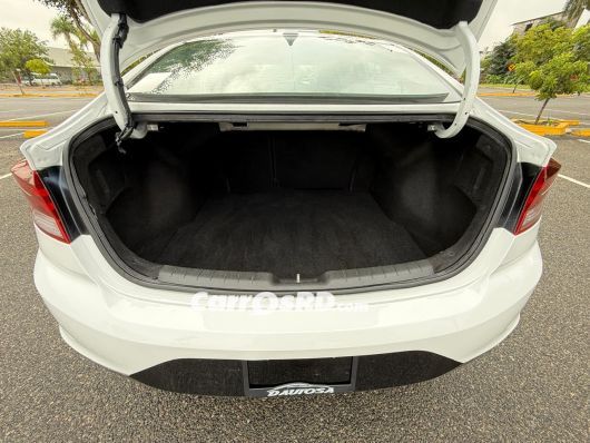 Hyundai Elantra Carros en venta