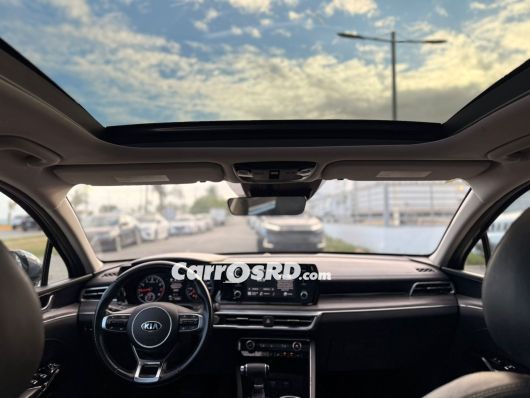 Kia K5 Carros en venta