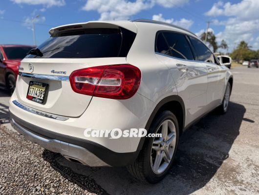 Mercedes-Benz Clase GLA Jeepeta en venta