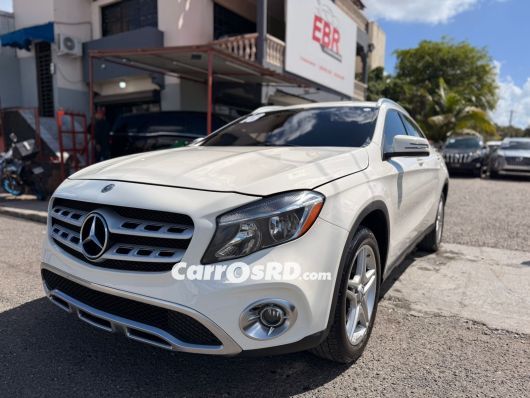 Mercedes-Benz Clase GLA Jeepeta en venta