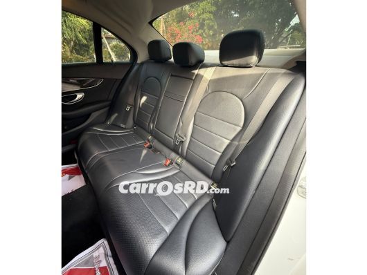 Mercedes-Benz Clase C Carros en venta