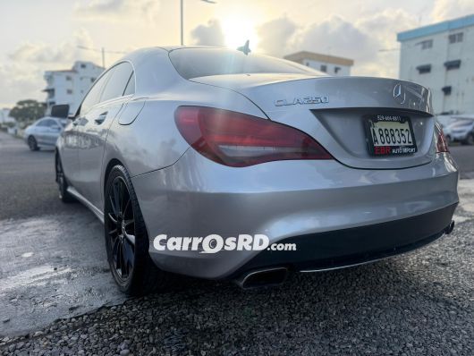 Mercedes-Benz Clase CLA Carros en venta