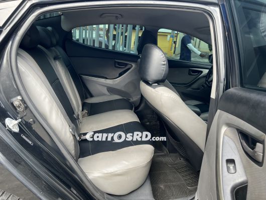 Hyundai Elantra Carros en venta