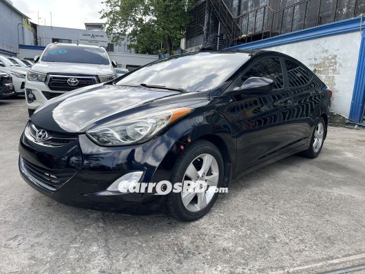 Hyundai Elantra Carros en venta