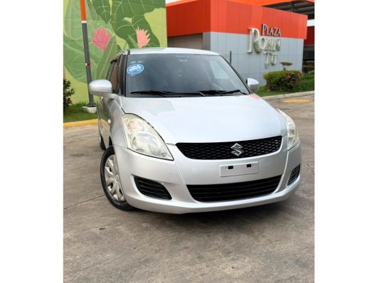 Suzuki Swift GLX en venta