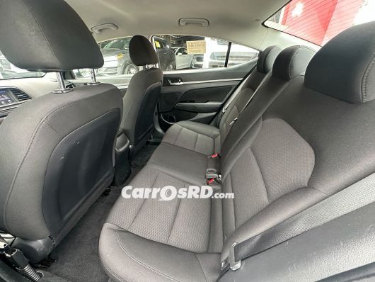Hyundai Elantra Carros en venta