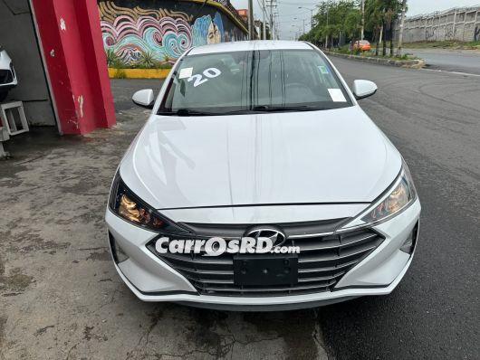 Hyundai Elantra Carros en venta
