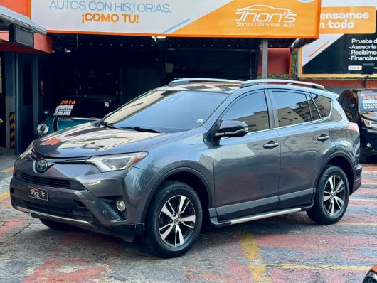 Toyota RAV4 XLE en venta
