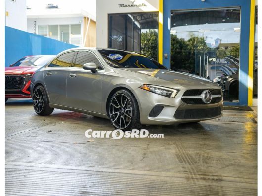 Mercedes-Benz Clase A Carros en venta