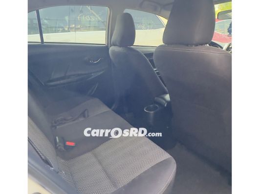 Toyota Yaris Carros en venta