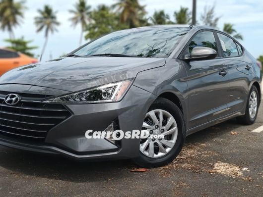 Hyundai Elantra Carros en venta