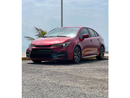 Toyota Corolla SE en venta