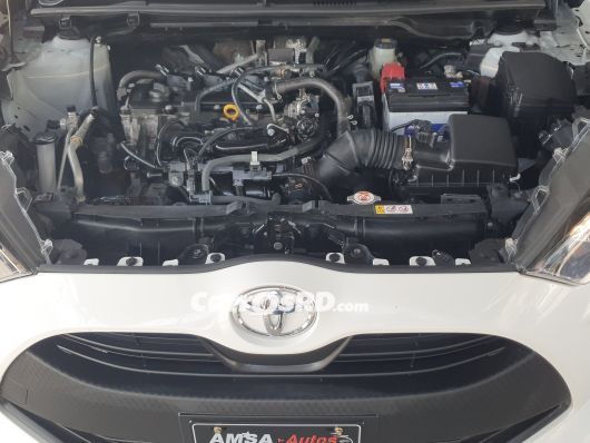Toyota Yaris Carros en venta