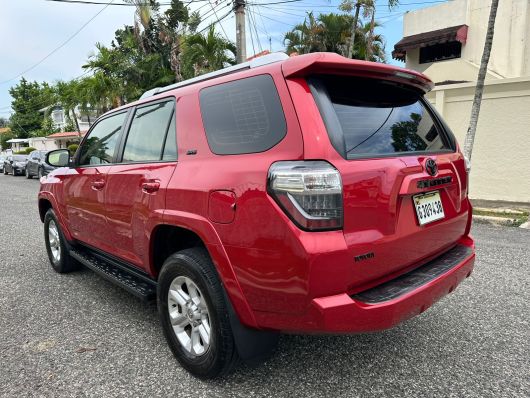 Toyota 4Runner SR5