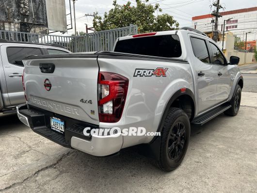 Nissan Frontier Camioneta en venta