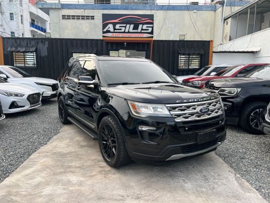 Ford Explorer XLT en venta