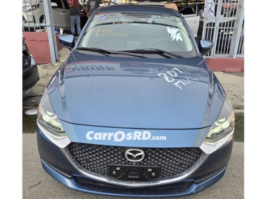 Mazda 2 Carros en venta