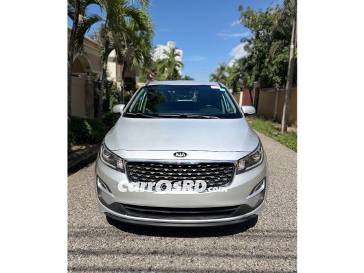 Kia Sedona Minivan en venta