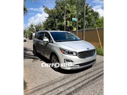 Kia Sedona Minivan en venta
