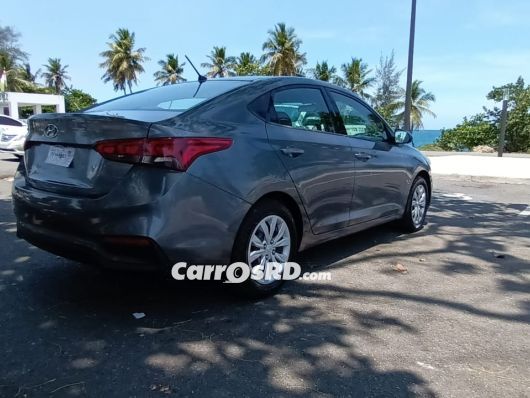 Hyundai Accent Carros en venta