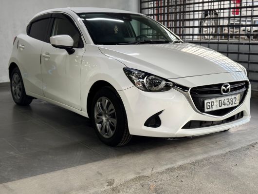 Mazda Demio Básico en venta