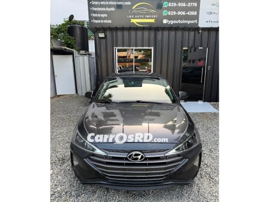 Hyundai Elantra Carros en venta