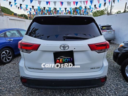 Toyota Highlander Jeepeta en venta