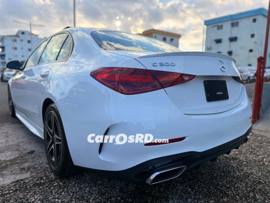 Mercedes-Benz Clase C Carros en venta