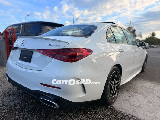 Mercedes-Benz Clase C Carros en venta