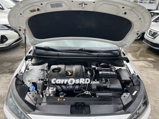 Hyundai Elantra Carros en venta