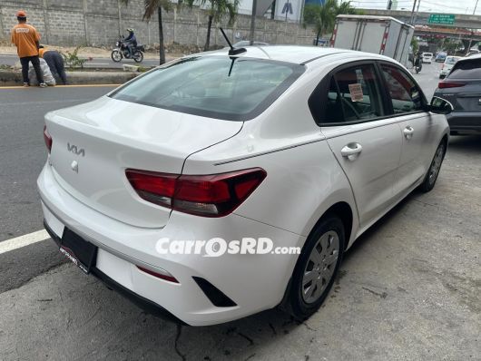 Kia Rio Carros en venta